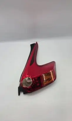 Nissan Juke I F15 Rear/tail lights