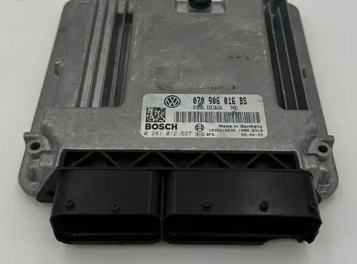 Volkswagen Touareg I Engine control unit/module 070906016BS
