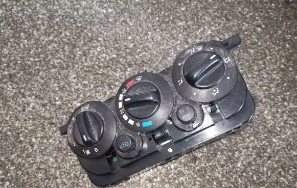 Mercedes-Benz Vaneo W414 Climate control unit A4144460228