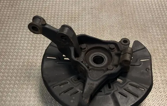 Subaru XV II Front wheel hub
