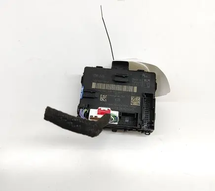 Audi A3 8Y Door control unit/module 5Q0959593K 5Q0959593F