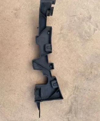 Audi Q5 SQ5 Bumper support mounting bracket corner 80A807277B
