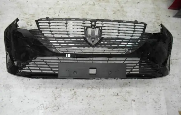 Peugeot 308 Front bumper 9838074780