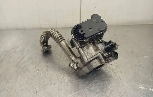 Opel Vivaro Throttle valve 8200330810 H8200330812 0281002681