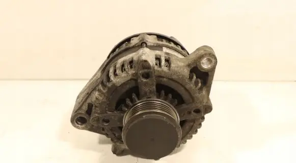 Toyota Avensis T250 Generator/alternator STX100374