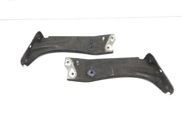 Skoda Octavia Mk3 (5E) Fender mounting bracket 5E0821141