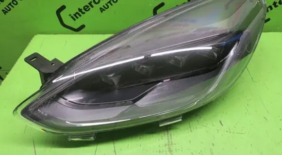 Ford Fiesta Headlight/headlamp
