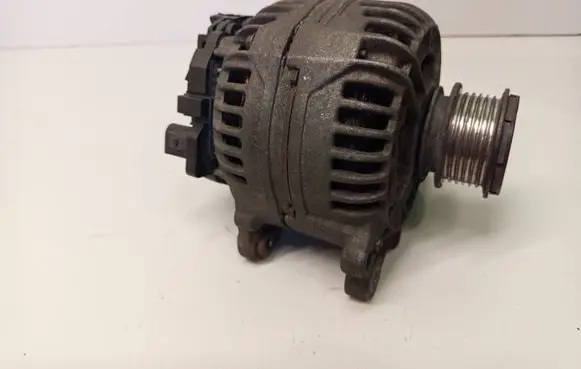 Volkswagen Golf IV Generator/alternator 