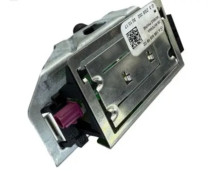 Mercedes-Benz E W213 Aerial antenna amplifier A1569050902