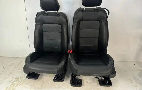 Ford Mustang VI Seat set 96603B08AD