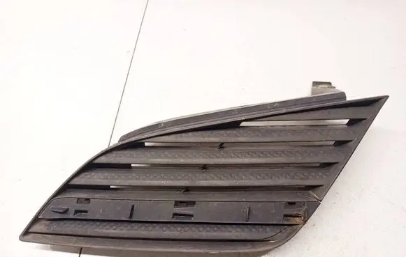 Nissan Primera Front bumper lower grill DS0723601