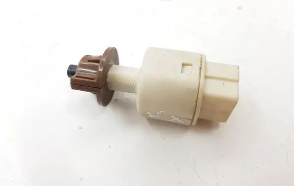 Toyota Avensis T250 Brake pedal sensor switch 2701073