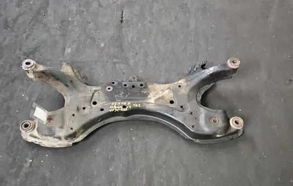 Toyota Avensis T250 Front axle beam IMPRK1536639
