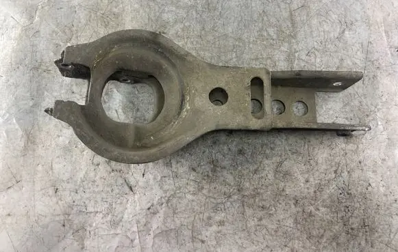Volvo V70 Rear upper control arm/wishbone