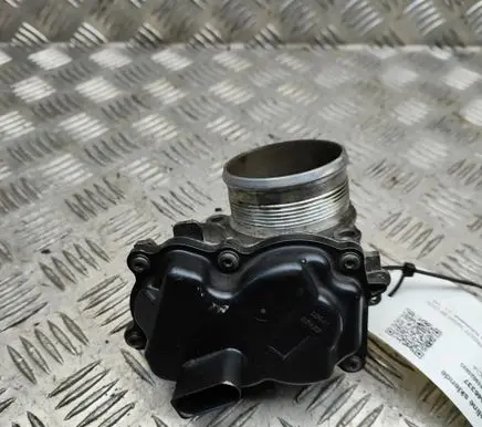 Volkswagen PASSAT B8 Throttle valve 04L128063AD