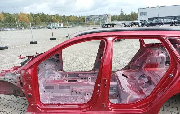 Nissan Atleon Sill