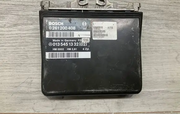 Mercedes-Benz S W140 Engine control unit/module ECU 0135451332