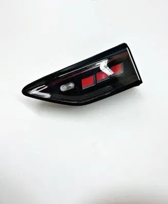 Volkswagen Golf VIII Tailgate rear/tail lights 5H0945308E LAB6180
