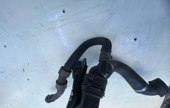 Land Rover Range Rover Evoque L538 Engine coolant pipe/hose GJ328286BB