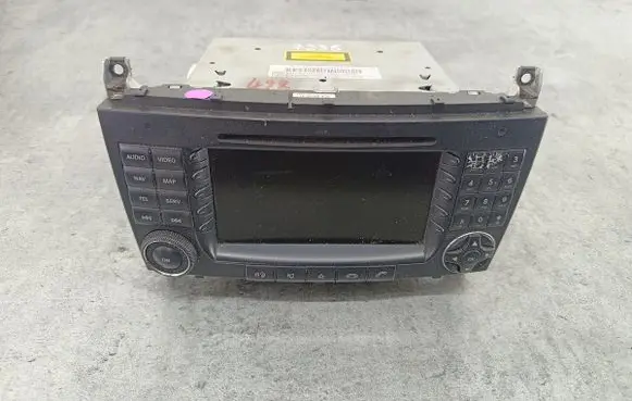 Mercedes-Benz C W203 Radio/CD/DVD/GPS head unit