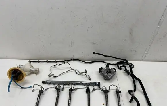 BMW 6 F06 Gran coupe Fuel injection system set 7823461 7823470 7805423
