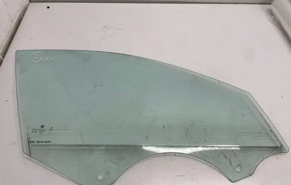 BMW 1 F40 Front door window glass four-door
