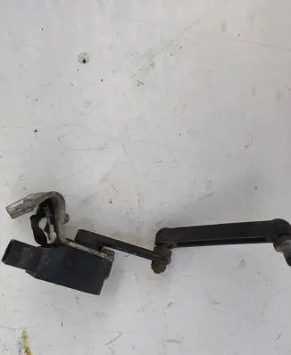 Rear air suspension level height sensor