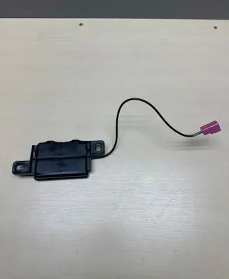 Alfa Romeo Giulia Antenna control unit P68247494AA 5198071605802691