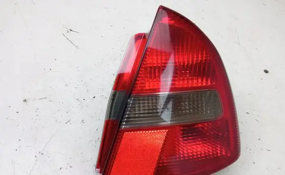 Mitsubishi Carisma Rear/tail lights HELLA151086