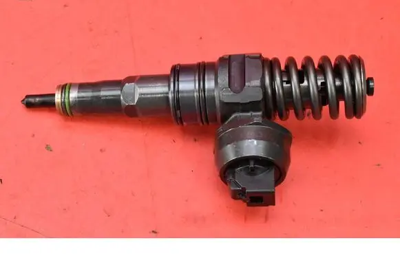 Skoda Superb B5 (3U) Fuel injector 038130073BA