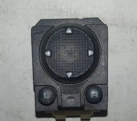 Volkswagen Golf III Wing mirror switch 1H0959565 95VW14B003BA