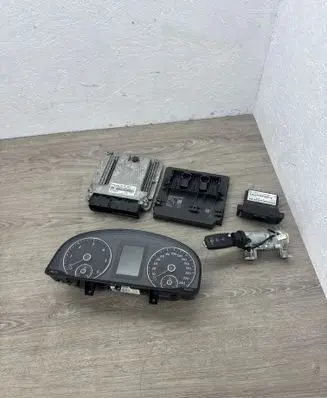 Volkswagen Caddy Engine ECU kit and lock set 2K5920866C 04L907309K 5K0937085AD