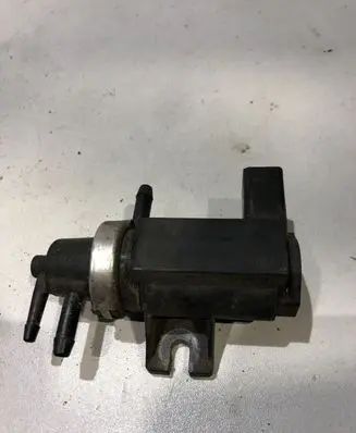 Audi A4 S4 B7 8E 8H Turbo solenoid valve 1J0906627