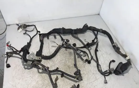 Toyota Yaris Engine installation wiring loom 828150D420 8281552380 821210U150D