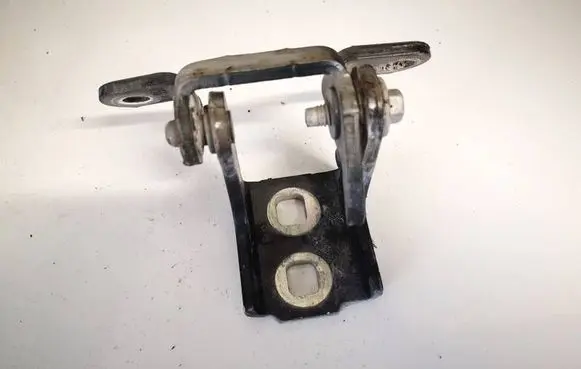 Opel Insignia A Rear door lower hinge a046574