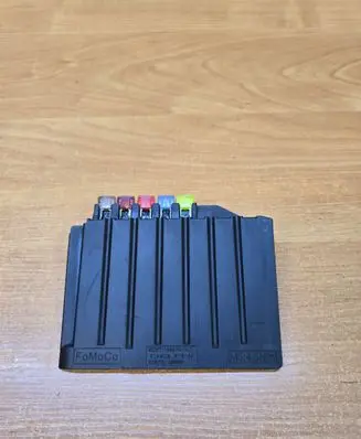 Volvo S60 Fuse box cover 6G9T14A076MB K067R