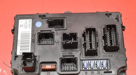 Audi A6 S6 C6 4F Fuse box set 9656148180
