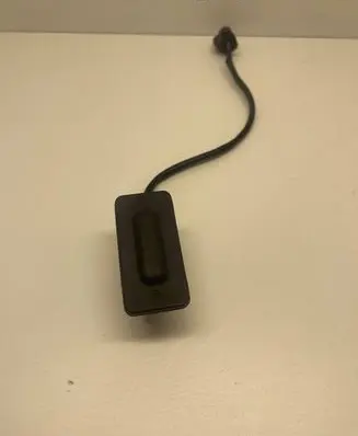 Chevrolet Malibu Tailgate opening switch 84132375 84719449 85654381