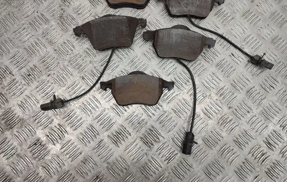 Audi A6 S6 C6 4F Brake pads (front) 