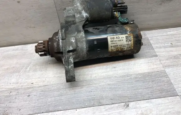 Volkswagen Caddy Starter motor 02Z911024H 19092012 0001153007