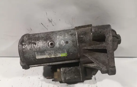 Opel Vivaro Starter motor 10C50117TWB 7700116260D D7R44