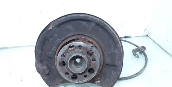 Mercedes-Benz CLS C219 Rear wheel hub spindle/knuckle 