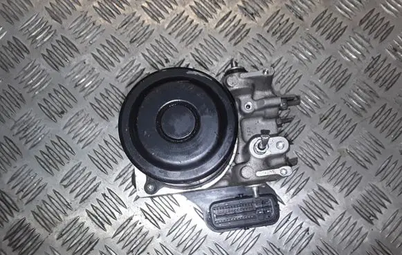 Toyota RAV 4 (XA30) ABS Pump 1338007970