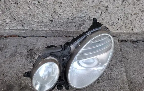 Mercedes-Benz E W211 Headlight/headlamp