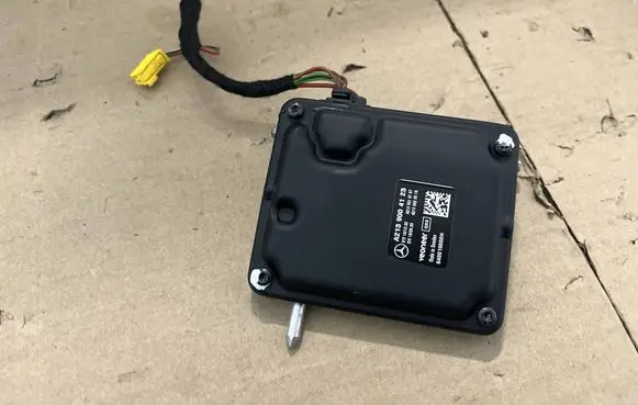 Windshield/windscreen camera