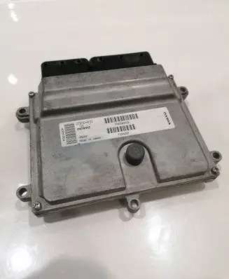 Volvo V50 Engine control unit/module 0797009133 P30743102 T100207