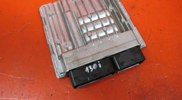 BMW 1 E81 E87 Engine control unit/module 7567178 5WK98085