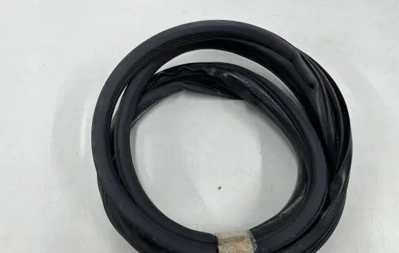 Citroen Nemo Front door rubber seal