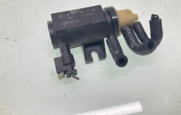 Mercedes-Benz Sprinter W906 Turbo solenoid valve A0091533128 70078208 18T094