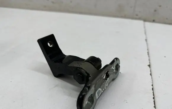 Polestar 2 Rear door upper hinge 31662685
